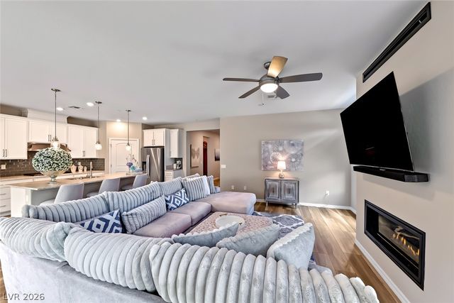 23 Arid Crest Avenue, Henderson, NV 89011
