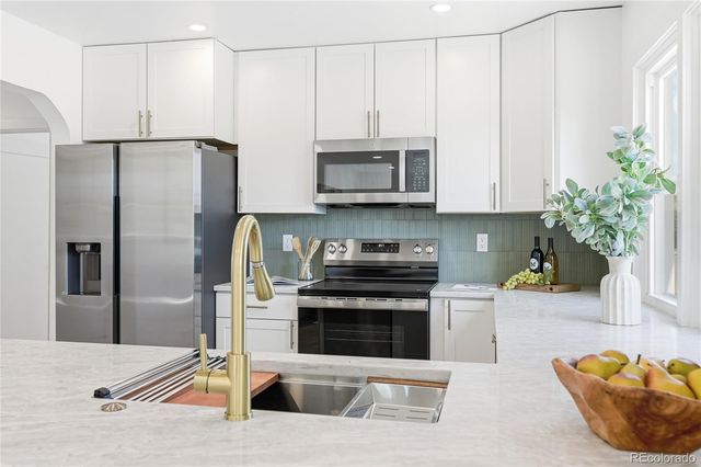 5495 W 13th Avenue, Lakewood, CO 80214