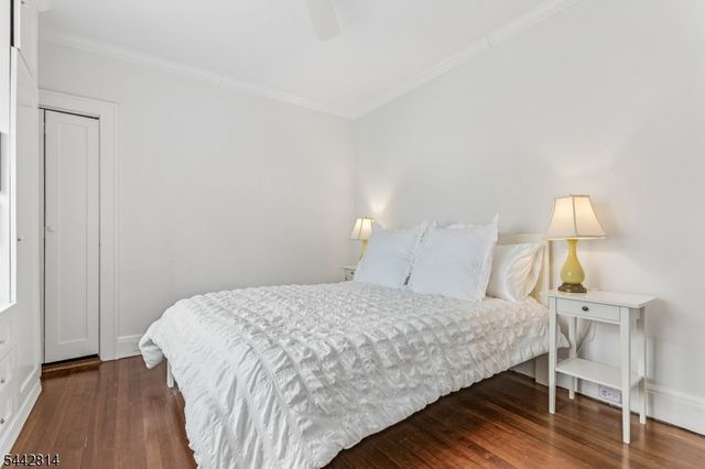11 Brookwood Dr, Maplewood Twp., NJ 07040