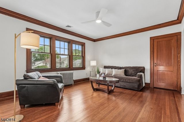 11 Brookwood Dr, Maplewood Twp., NJ 07040