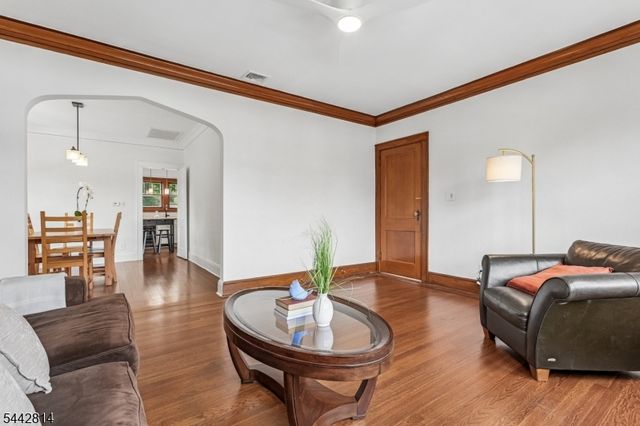 11 Brookwood Dr, Maplewood Twp., NJ 07040