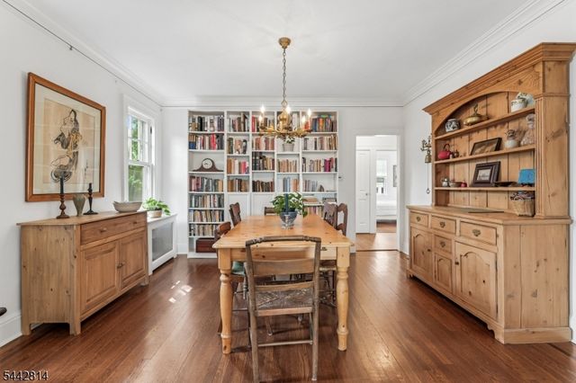 11 Brookwood Dr, Maplewood Twp., NJ 07040