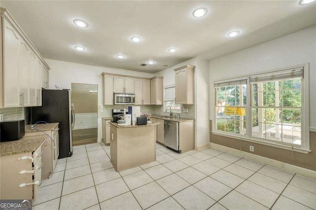 1595 Watercove Lane, Lawrenceville, GA 30043