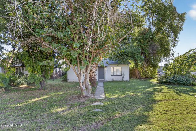 4201 N 18TH Street, Phoenix, AZ 85016