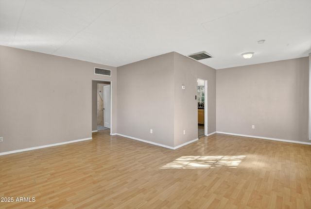 4201 N 18TH Street, Phoenix, AZ 85016