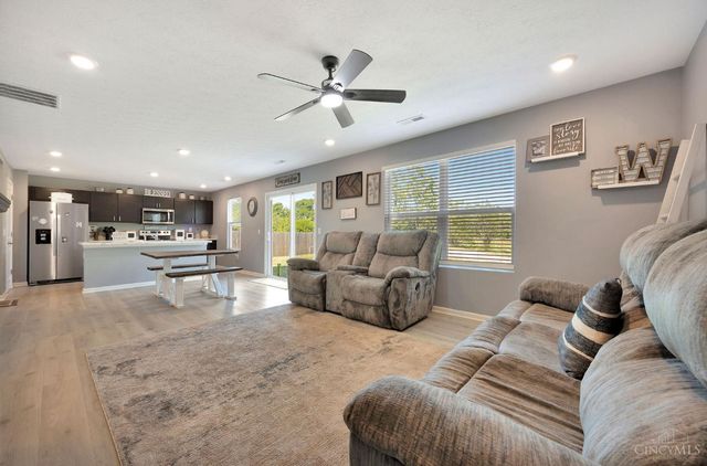 912 Nelson Place, Trenton, OH 45067