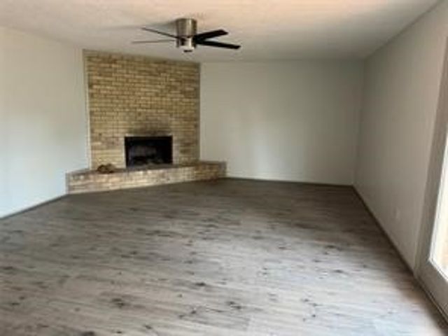 6905 Lincolnshire Lane, North Richland Hills, TX 76182