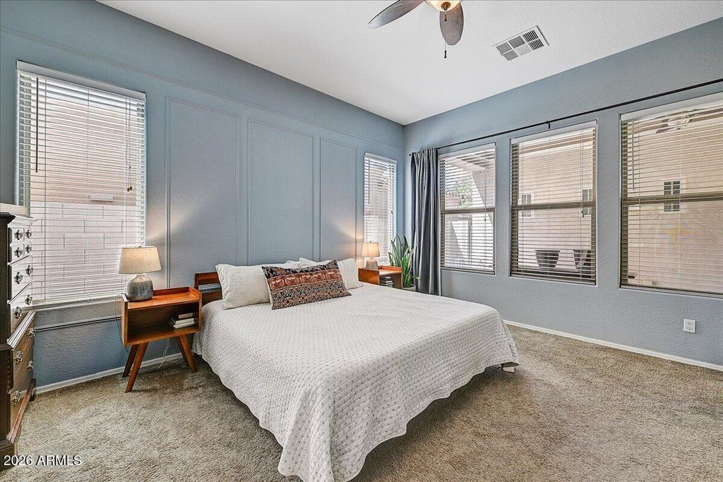 Image 19 of property listing at 15336 W CHARTER OAK Road, Surprise, AZ 85379