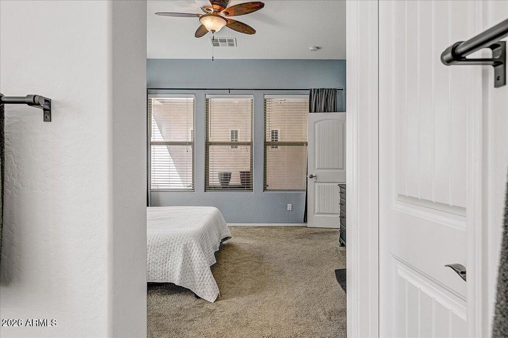 Image 23 of property listing at 15336 W CHARTER OAK Road, Surprise, AZ 85379