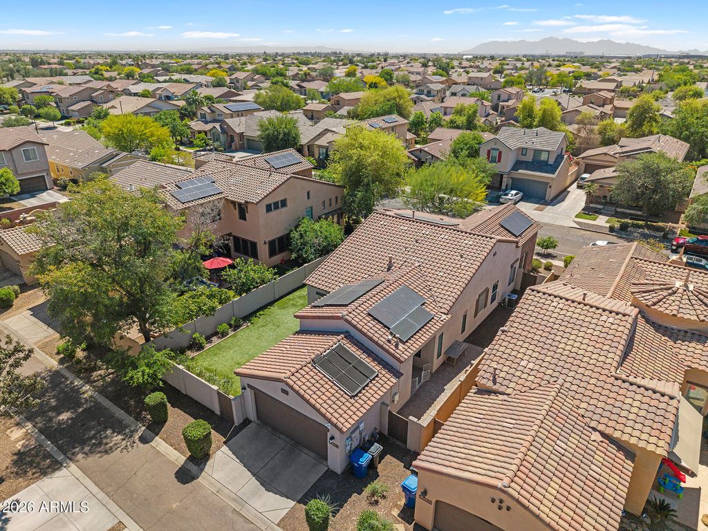 Image 42 of property listing at 15336 W CHARTER OAK Road, Surprise, AZ 85379