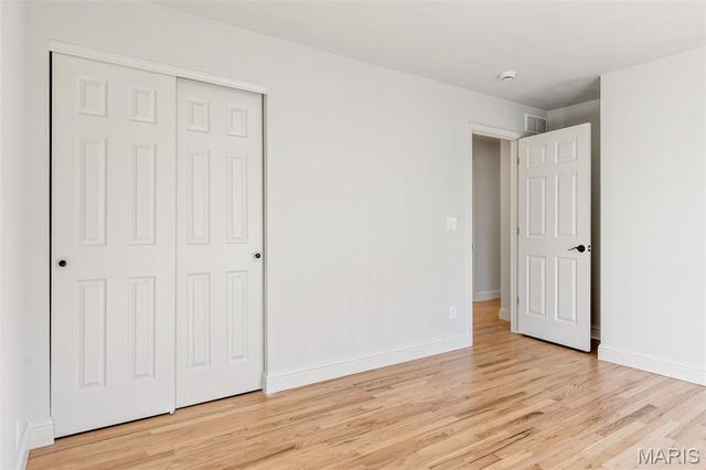 330 Sudbury Lane, Ballwin, MO 63011