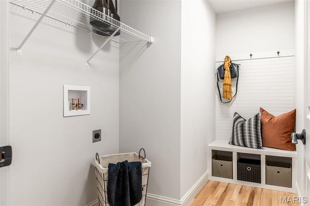 330 Sudbury Lane, Ballwin, MO 63011