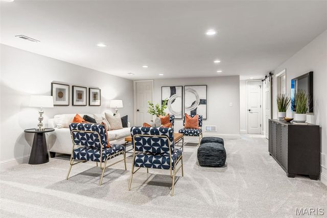 330 Sudbury Lane, Ballwin, MO 63011