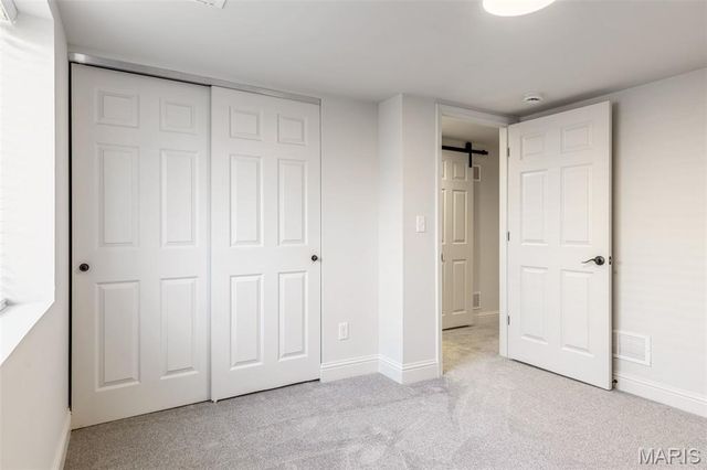 330 Sudbury Lane, Ballwin, MO 63011