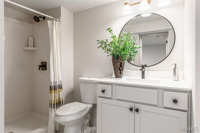 330 Sudbury Lane, Ballwin, MO 63011