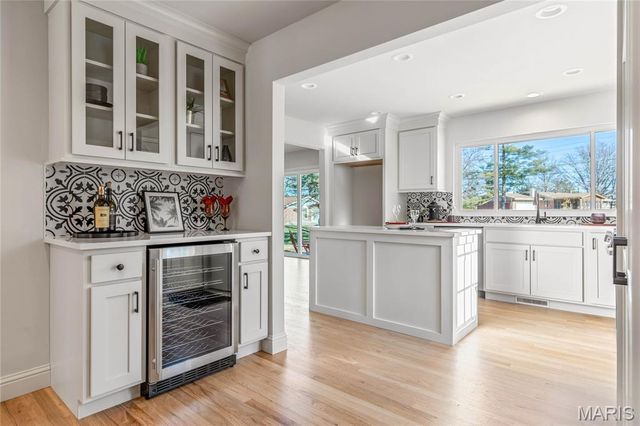 330 Sudbury Lane, Ballwin, MO 63011