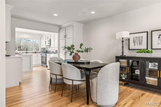 330 Sudbury Lane, Ballwin, MO 63011