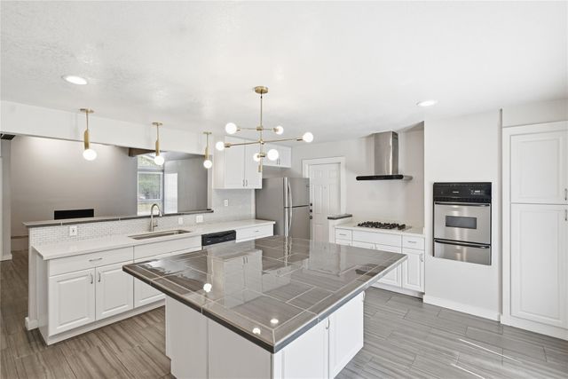 5503 Basswood LN, Austin, TX 78723