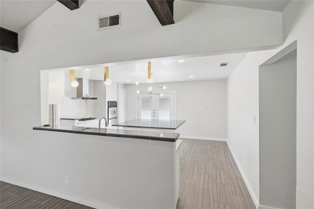 5503 Basswood LN, Austin, TX 78723