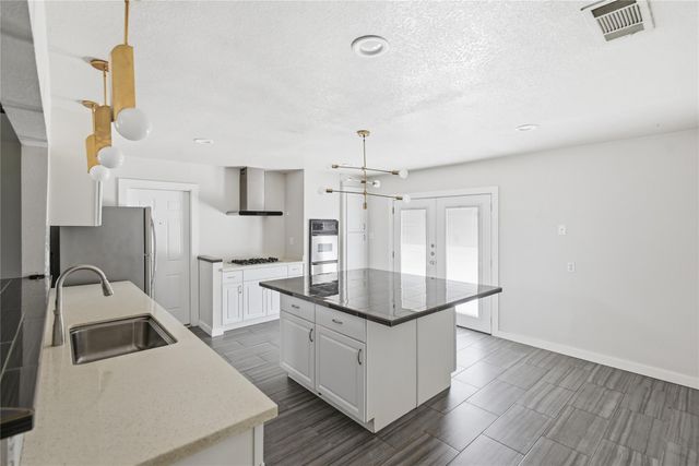 5503 Basswood LN, Austin, TX 78723