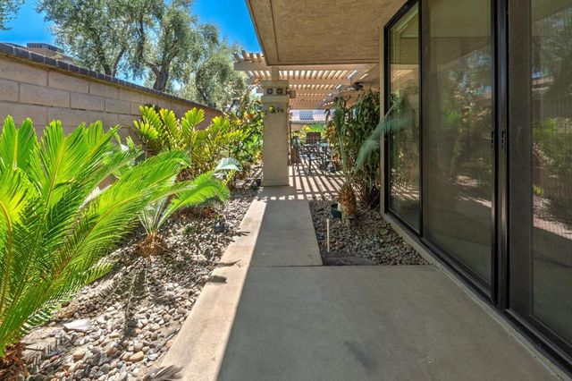 19 Cornell Drive, Rancho Mirage, CA 92270