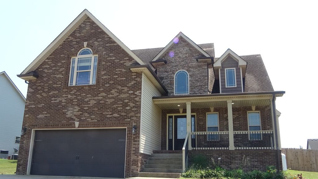 1730 Cabana Dr, Clarksville, TN 37042