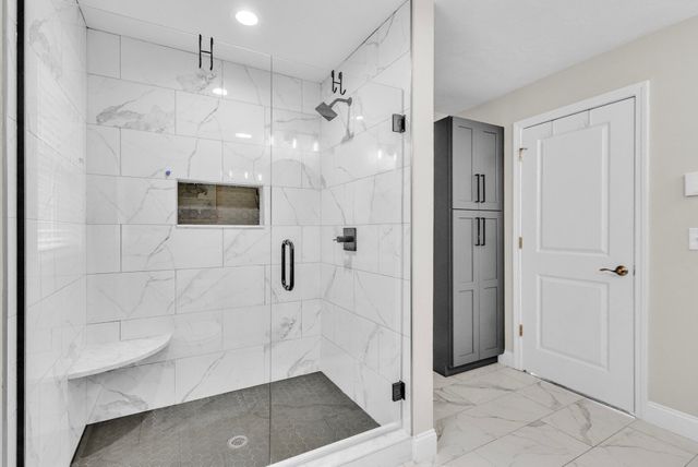24 Paper Birch Path 24, Worcester, MA 01605
