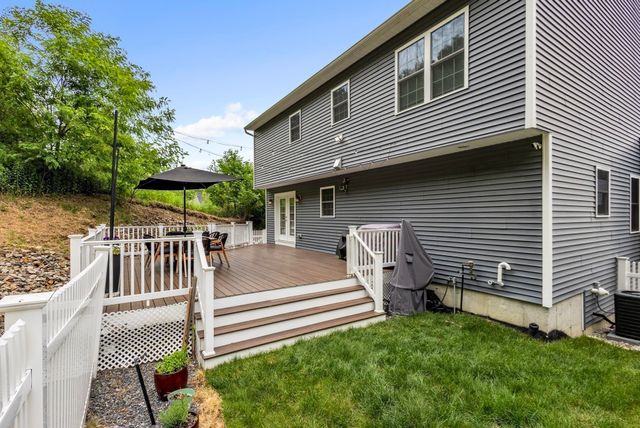 24 Paper Birch Path 24, Worcester, MA 01605