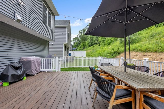24 Paper Birch Path 24, Worcester, MA 01605