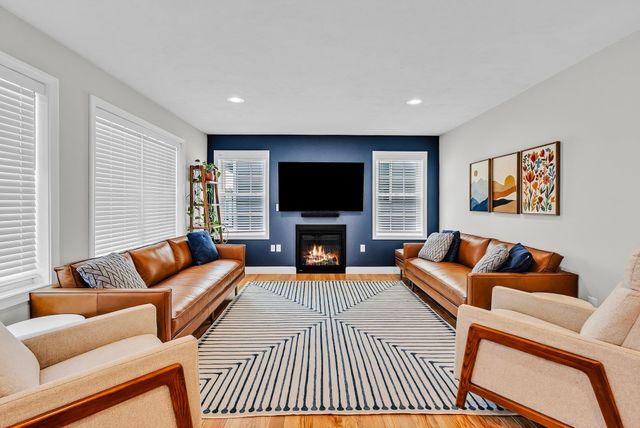 24 Paper Birch Path 24, Worcester, MA 01605