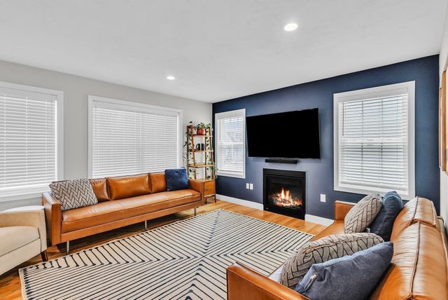 24 Paper Birch Path 24, Worcester, MA 01605