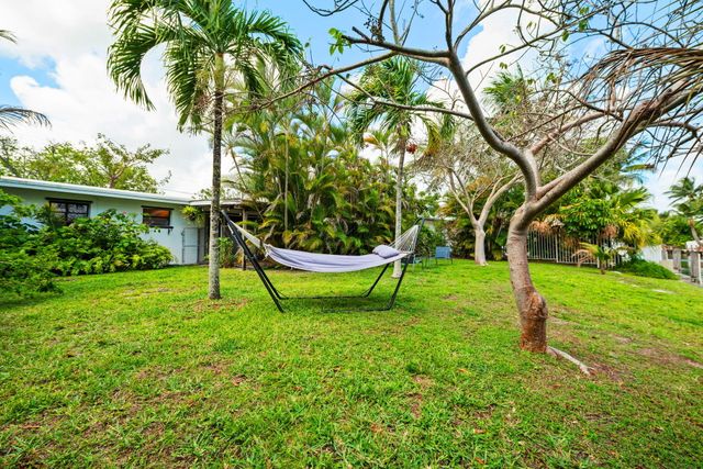 2512 Sugarloaf Lane, Fort Lauderdale, FL 33312