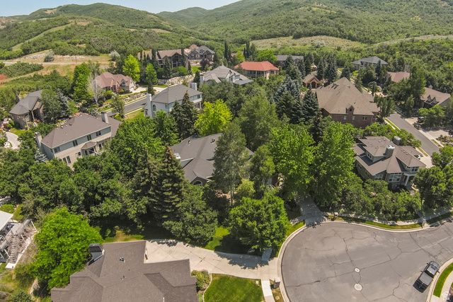 1146 E WOODBRIAR CIR, North Salt Lake, UT 84054