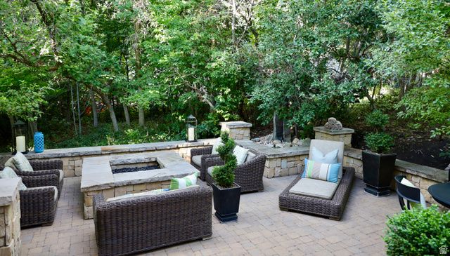 1146 E WOODBRIAR CIR, North Salt Lake, UT 84054