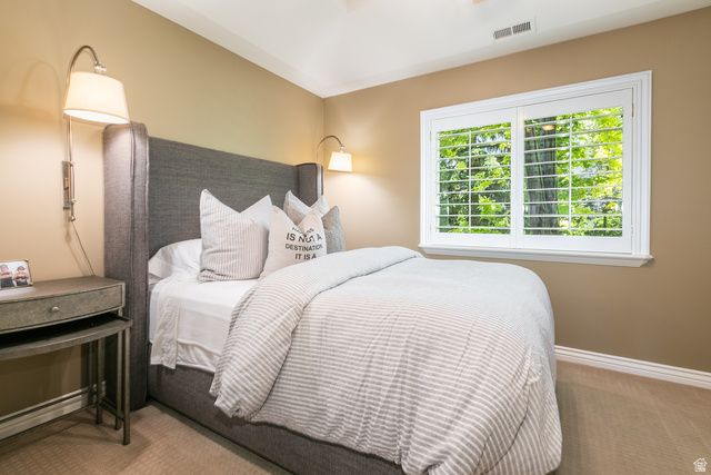 1146 E WOODBRIAR CIR, North Salt Lake, UT 84054