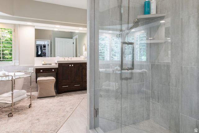 1146 E WOODBRIAR CIR, North Salt Lake, UT 84054