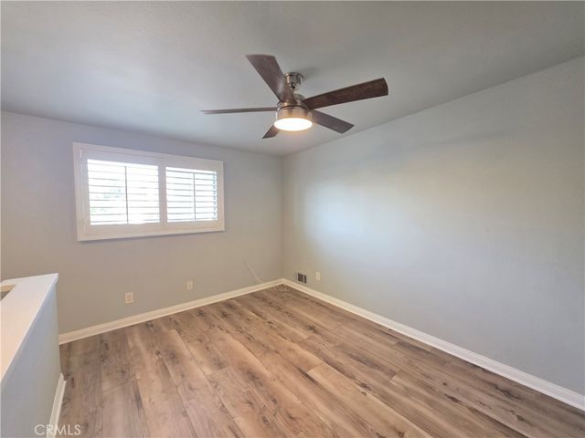 5525 Canoga 320, Woodland Hills, CA 91367