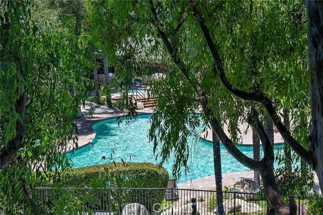 5525 Canoga 320, Woodland Hills, CA 91367