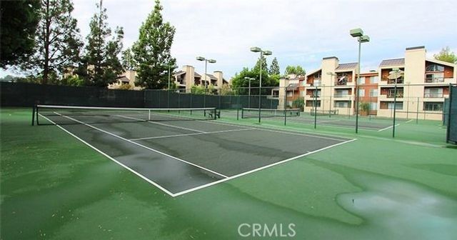 5525 Canoga 320, Woodland Hills, CA 91367