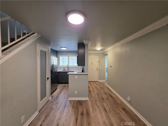 5525 Canoga 320, Woodland Hills, CA 91367