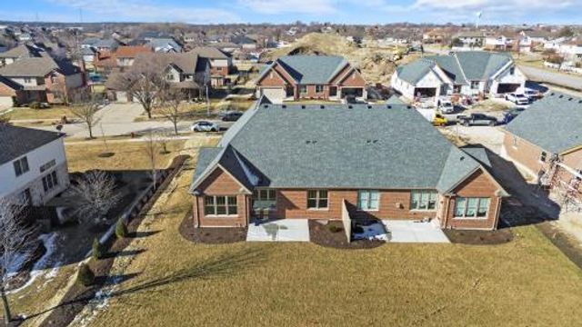 19501 Waterford Lane, Mokena, IL 60448