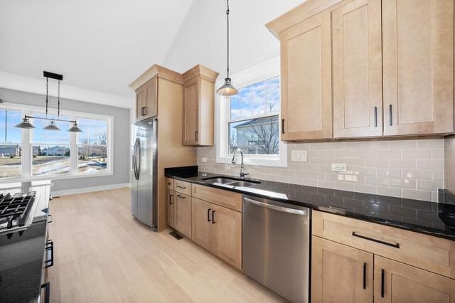 19501 Waterford Lane, Mokena, IL 60448