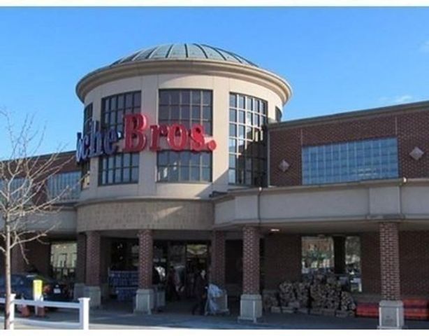 446 Belgrade Ave 109, Boston, MA 02132