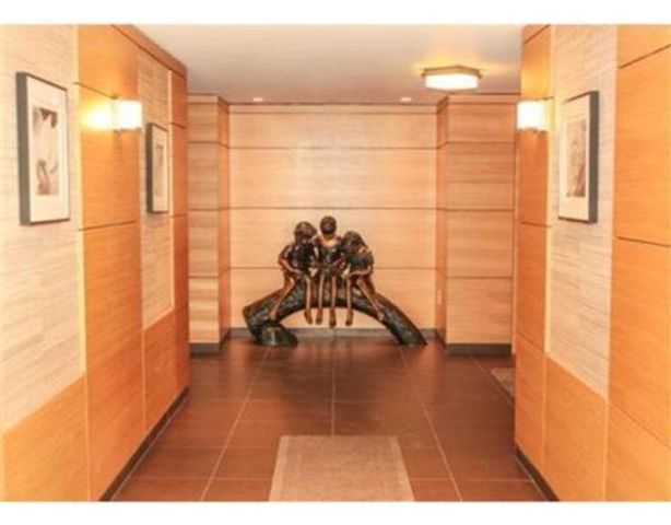 446 Belgrade Ave 109, Boston, MA 02132