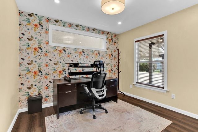 313 E Charnwood, Tyler, TX 75701