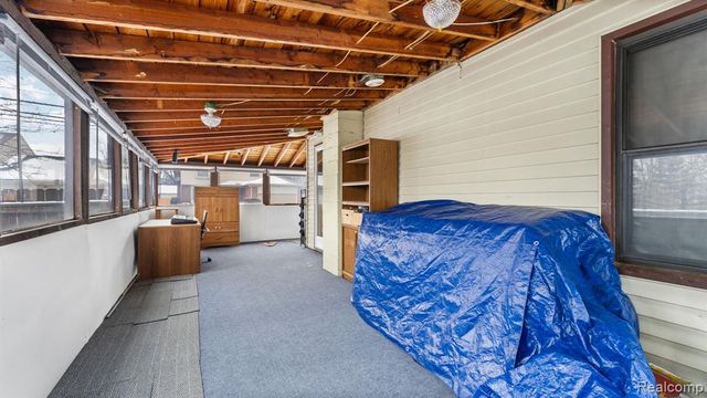 2030 Orpington Drive, Troy, MI 48083