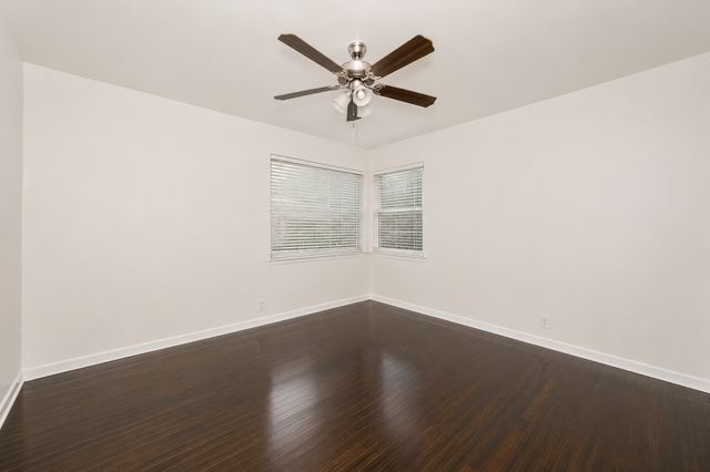 4028 Shawnee Trail, Lake Worth, TX 76135