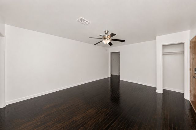 4028 Shawnee Trail, Lake Worth, TX 76135