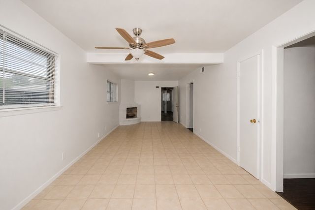 4028 Shawnee Trail, Lake Worth, TX 76135