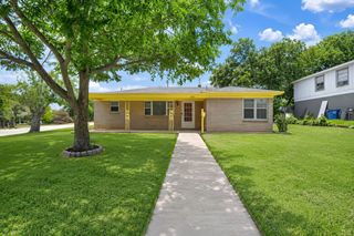 4028 Shawnee Trail, Lake Worth, TX 76135